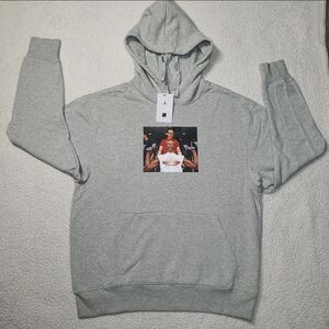 Air Jordan x Undefeated Hoodie Heather Grey DX6317-050 Men's Size L Rare